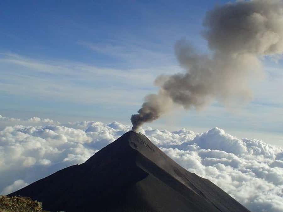 1 Day Acatenango Volcano Hike from Antigua - The ride to La Soledad and the first steep hour