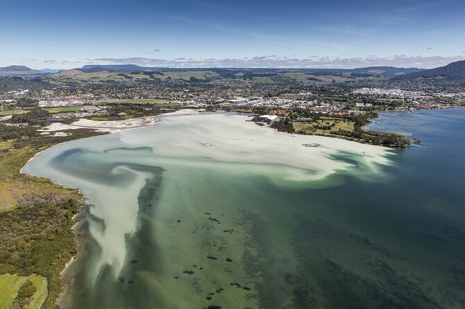 15-Minute Crater Lakes Flight by Floatplane from Rotorua - Lake Okataina, Lake Okaraka, and the volcanic lake country