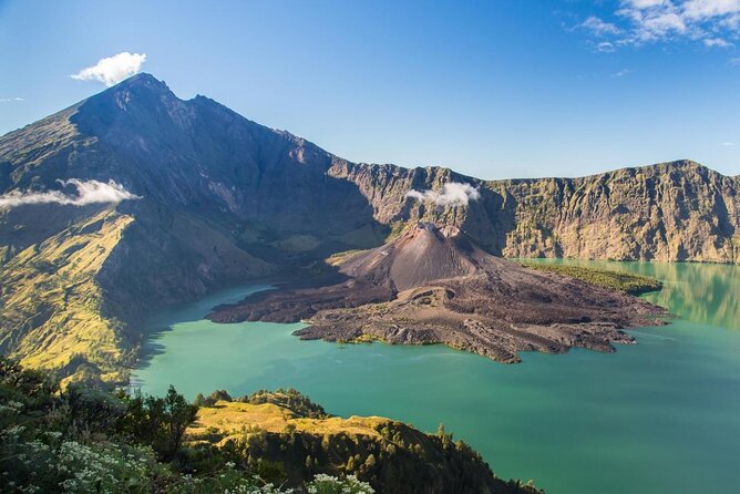 2D1N Senaru Crater Rim Trekking - Key points at a glance