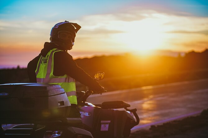 3-Hour Teide Sunset Quad Trip in Tenerife - Guides, atmosphere, and the human side
