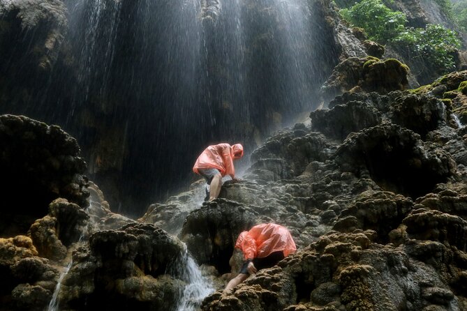 3D2N - Mount Bromo, Tumpak Sewu, Kawah Ijen Crater start from Malang or Surabaya - Transport, rooms, and meals