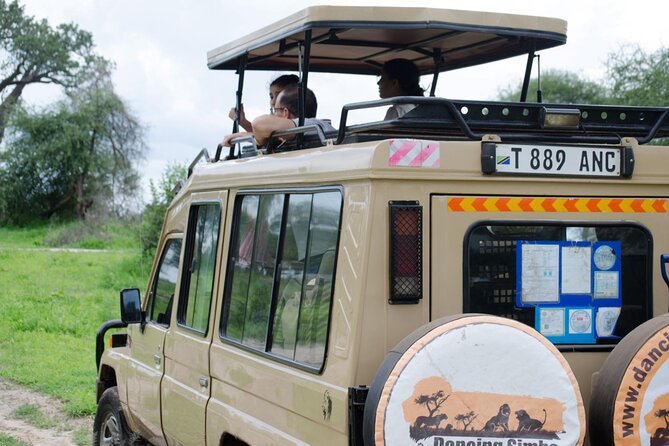 4 days Authentic honeymoon safari Serengeti and ngongoro crater - The pace, comfort, and honeymoon trade-off