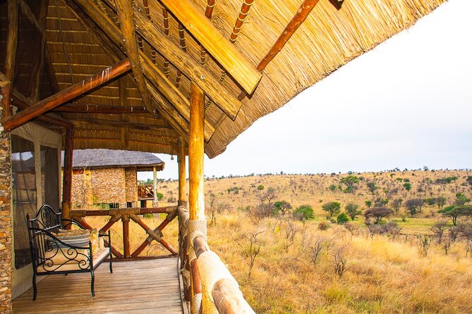 4 Days Lodges Serengeti, Ngorongoro Crater & Visiting Maasai - Day two: A Maasai visit on the way to the Serengeti