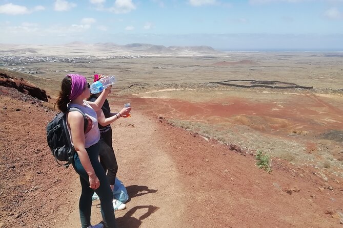 A volcano hike - Why Montaña de Escanfraga makes a good half-day walk