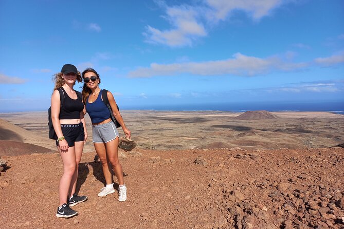 A volcano hike - The descent and the return to Corralejo