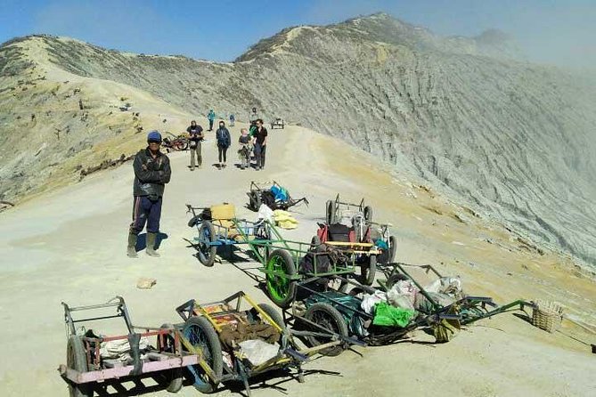 Active Volcanoes Bromo and Ijen - Start Surabaya 3 Days and 2 Nights - Day two: Bromo sunrise, the Sand Sea, and a long road to Bondowoso