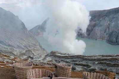Active Volcanoes Bromo and Ijen – Start Surabaya 3 Days and 2 Nights