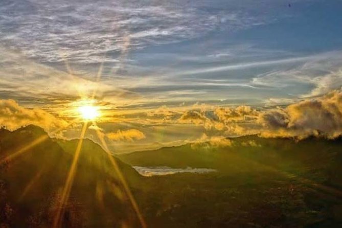 Active Volcanoes Bromo and Ijen - Start Surabaya 3 Days and 2 Nights - Who should book this volcano tour?