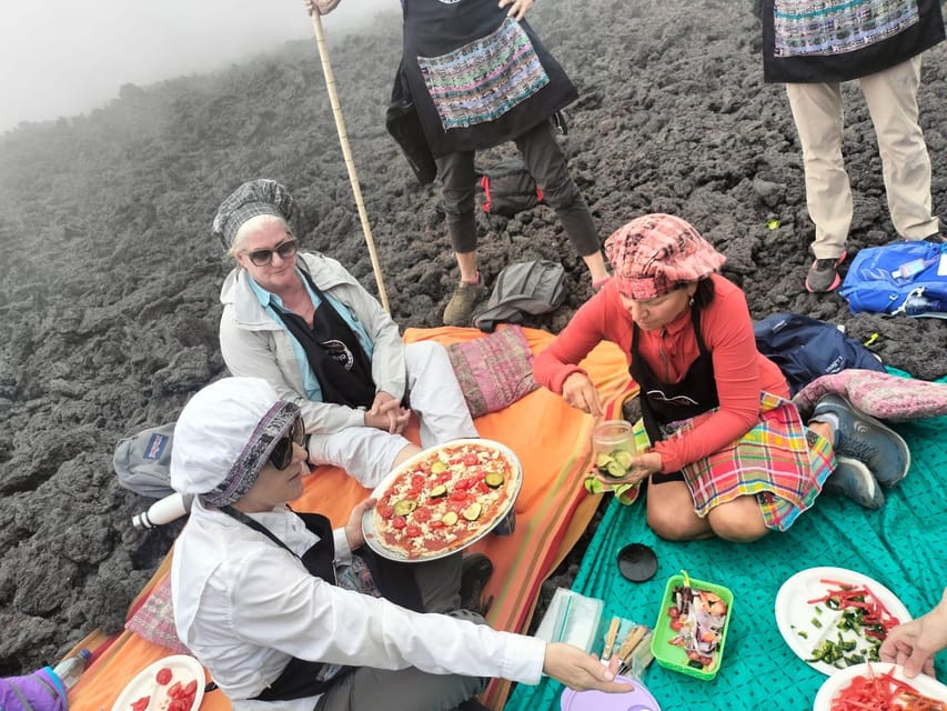 Antigua: Make & Eat Pizza at Pacaya Volcano Private Tour - The second hour on the volcano