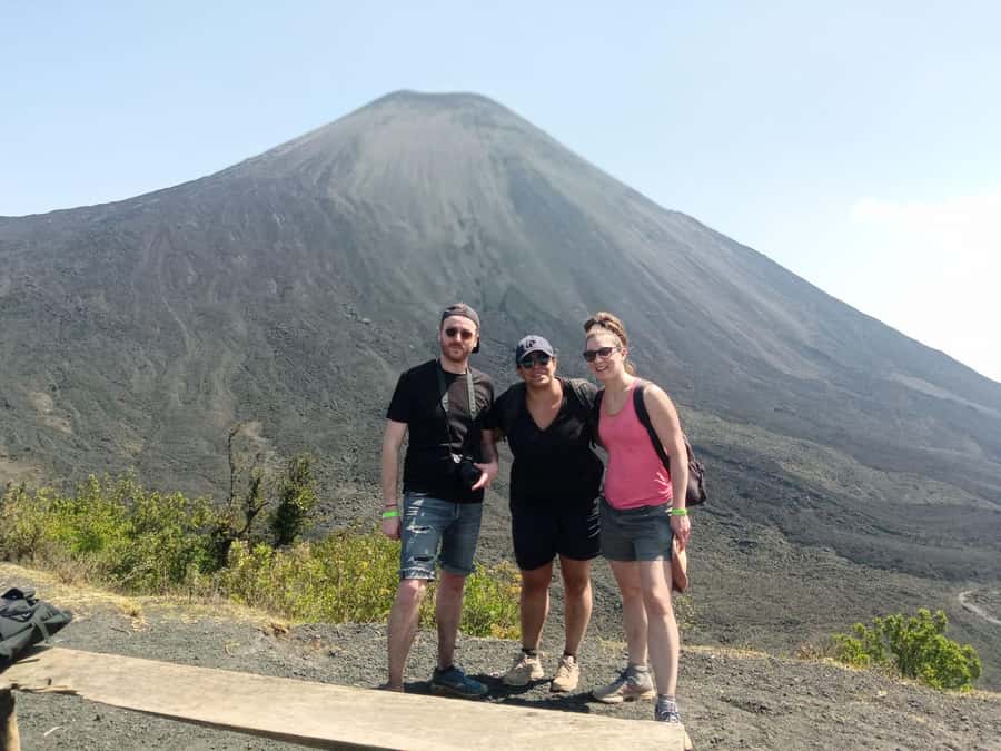 Antigua: Marshmallows Roasting at Pacaya Volcano 6-hour Tour - The two-hour climb and the horse question