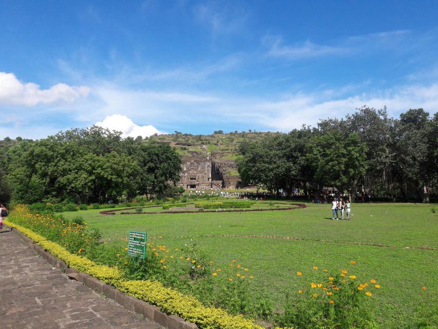 Aurangabad: 3-day Lonar Crater, Ajanta, & Ellora Caves Tour - Day 1: Ajanta’s paintings after a 110-kilometer drive