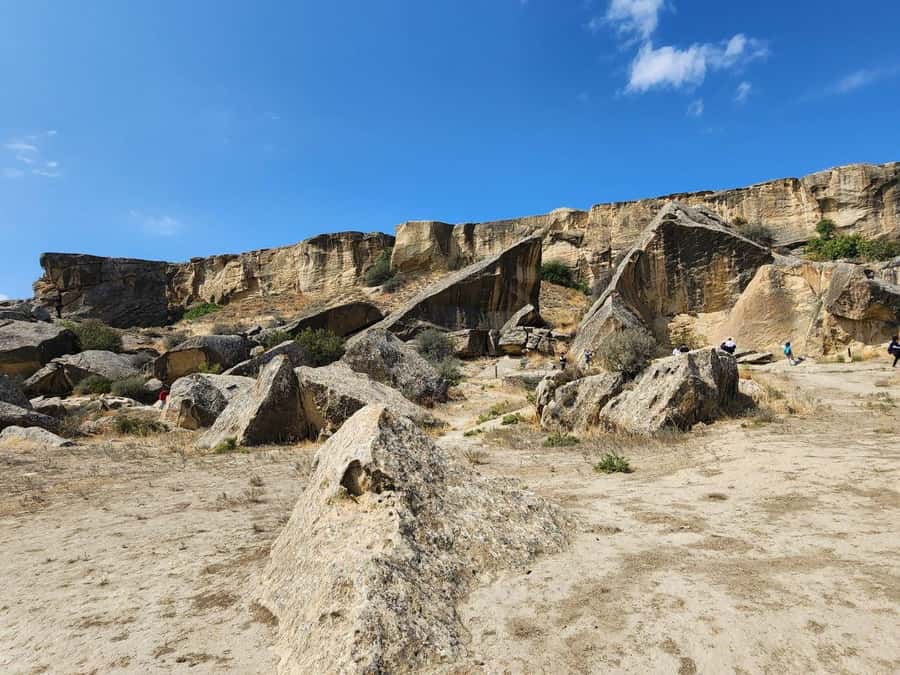 Baku: Gobustan, Mud Volcano, Fire Mount, Temple Lunch Entry - Why This Day Trip Works