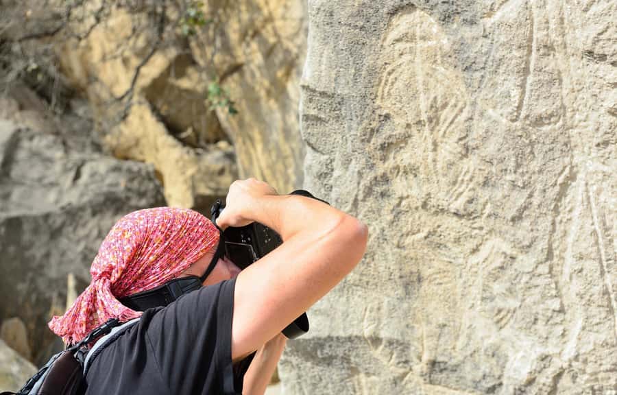 Baku: Gobustan, Mud Volcanoes, Fire Temple, & Yanar Dag Tour - Yanar Dag: the day’s simplest and strongest image