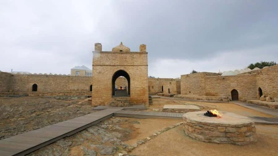 Baku:Gobustan Mud Volcanoes Temple & Entry tickets included - Yanar Dag, where the hillside burns