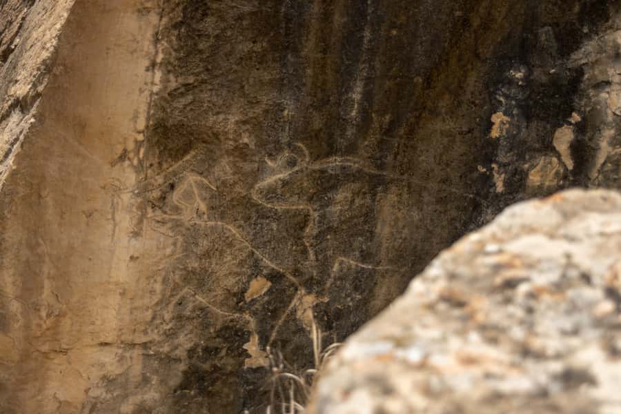 Baku: Half-Day Gobustan and Mud Volcanoes Tour with Entry - Key points at a glance