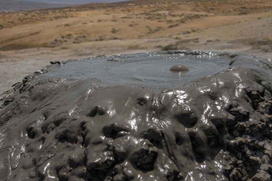 Baku: Half-Day Gobustan and Mud Volcanoes Tour with Entry - Who should take this tour?