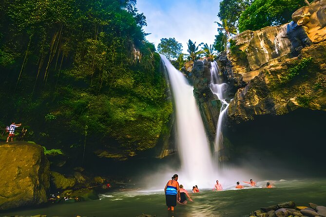Bali Full-Day Car Charter: Ubud and Kintamani Volcano Trip - Tirta Empul offers a look at living Balinese Hindu practice