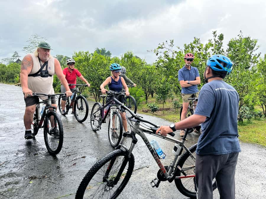 Bali Natural Downhill Cycling Tour and visit Batur Volcano - Breakfast, coffee, and the first taste of rural Bali