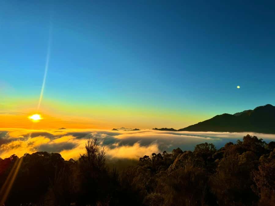 Bali: Private Sunrise Jeep Tour and Black Lava All Include - Breakfast, hot drinks, and the cold before dawn