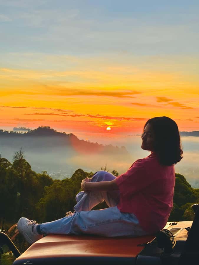 Bali: Private Sunrise Jeep Tour and Black Lava All Include - Waiting for sunrise with Mount Abang in view