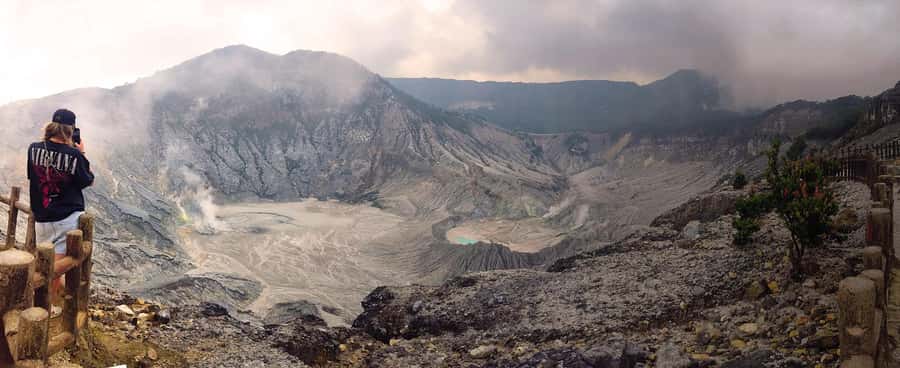 Bandung: Tangkuban Parahu Volcano, Waterfall & Culture Tour - Kopi luwak in Cikole, an optional stop with a clear caveat