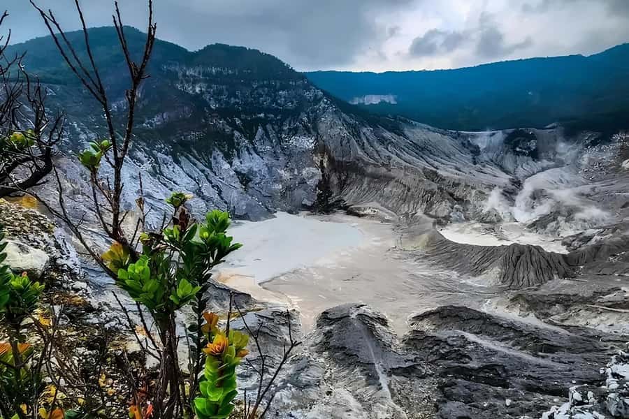 Bandung Tangkuban Perahu Volcano Tours - Key details before you book