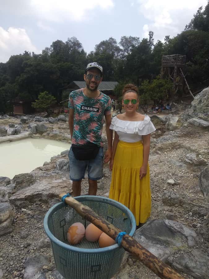 Bandung : Trip of Volcano Active Mountain Tour Guide - Who should book this private day?
