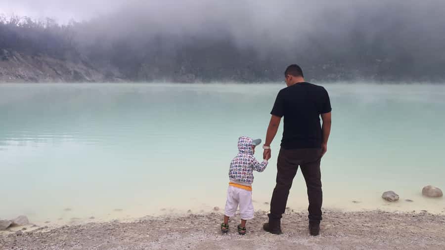 Bandung: Volcano Crater, Onsen Hot Springs, Mud Bath & Tea - Who should book this experience