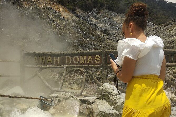 Bandung Volcano Sightseeing and Hot Spring Private Tour - Tangkuban Perahu and the northern route