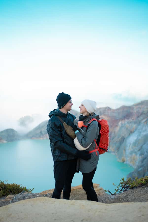 Banyuwangi/Bali: Ijen crater Bluefire & Sunrise Experience - Sunrise above the crater lake