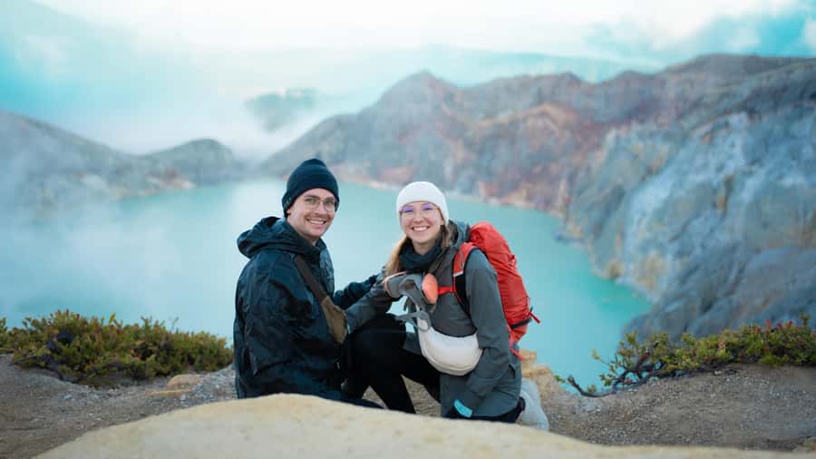 Banyuwangi: Ijen Crater Bluefire and Sunrise Guided Trek - How the guiding and group setup affect the experience