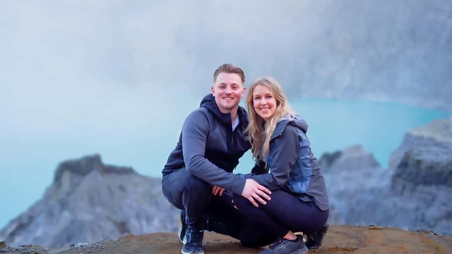Banyuwangi: Ijen Crater Bluefire and Sunrise Guided Trek - Pickup in Banyuwangi and the midnight road