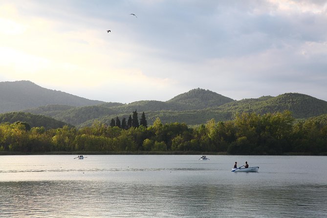 Besalú, Banyoles Lake & Volcanic Castellfollit from Girona - Who will enjoy this outing most?