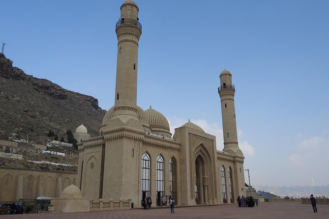 BEST Gobustan, Volcanoes & Absheron Fire Tour (Group or Private) - Lunch in Surakhany keeps the route moving