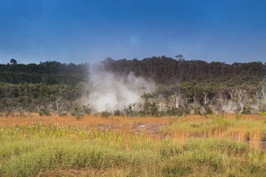Big Island, Hawaii: Volcano and Stargazing Tour with Dinner - South Point, Punalu’u Bake Shop, and the black-sand coast