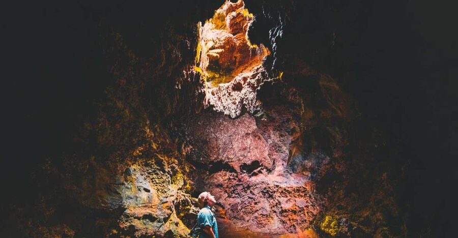 Big Island: Off the Beaten Path Volcano Crater Hike - From the Kona headquarters to the upper slopes