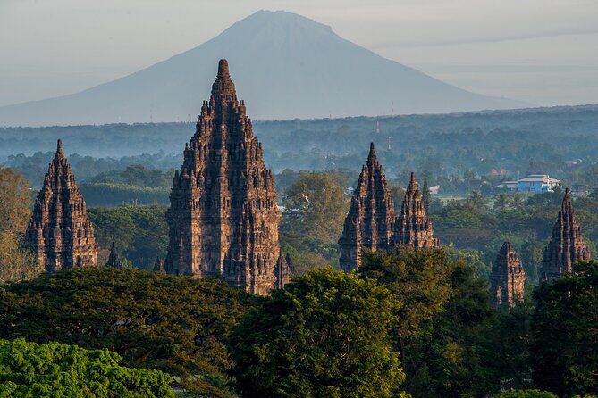 Borobudur(climb up), Merapi Volcano and Prambanan Temple Tour - The driver makes or breaks the day