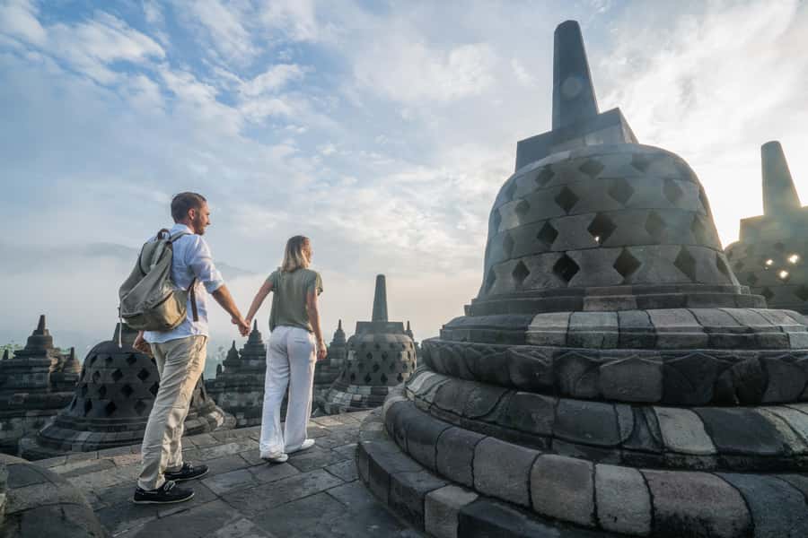 Borobudur Sunrise, Merapi Volcano & Prambanan Full Day Tour - Setumbu Hill before sunrise