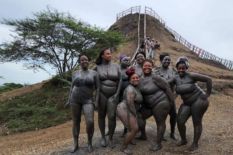 Cartagena: 4 Hour Private Tour to Totumo Mud Volcano - Climbing to the crater and entering the mud