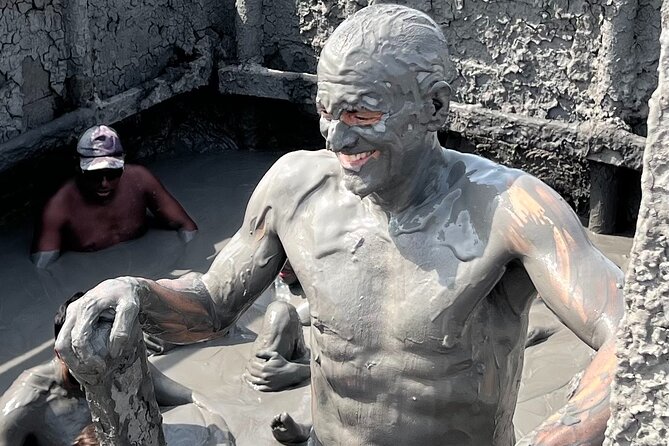 Cartagena Mud Volcano Tour — VIP Exclusive Crowd-Free Access! - Photos, privacy, and the local attendants
