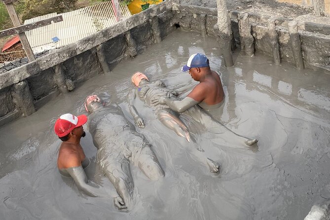 Cartagena Mud Volcano Tour — VIP Exclusive Crowd-Free Access! - Washing off at the lagoon