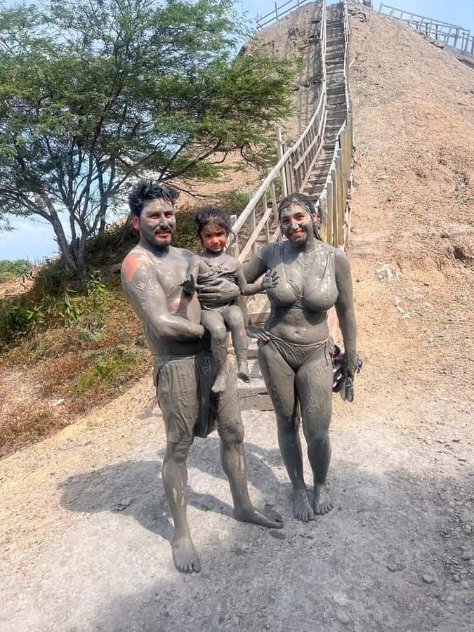 Cartagena: Totumo Mud Volcano with Bilingual Guide - Bilingual guiding makes a real difference