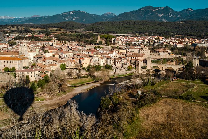 Catalonia Hot Air Balloon Ride and Breakfast over the Volcanoes of la Garrotxa - The youngest volcano and the crater with heritage