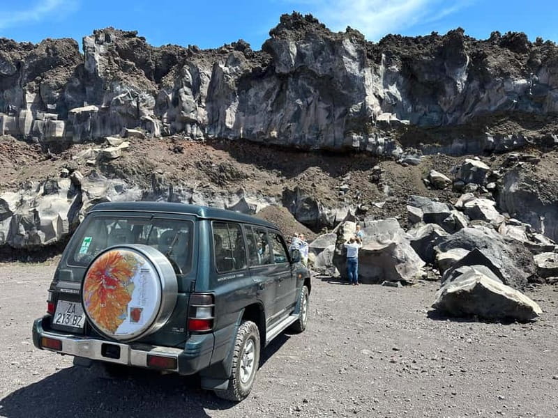 Catania: Etna Tour with licensed Tour Guide pickup & drop-of - The farm tasting near Catania