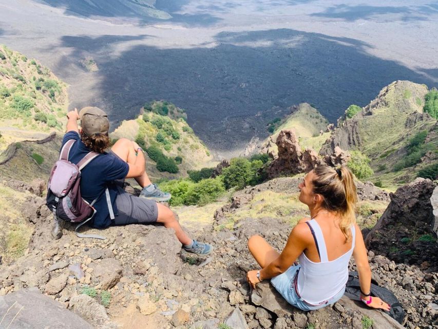 Catania: Guided Tour of Etna with Wine Tasting & Appetizers - Pickup from Catania and the eight-hour schedule