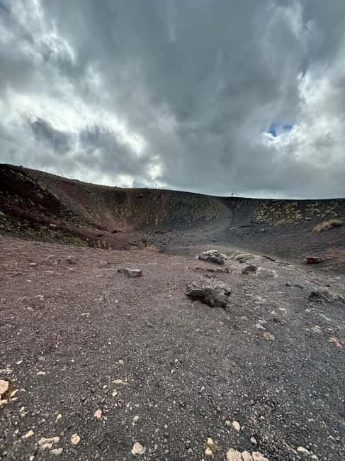 Catania: Mount Etna 3000m Tour with Hotel Pickup - Why the eight-person group matters