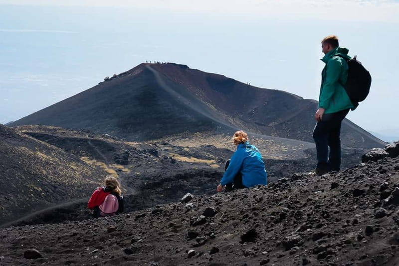 Catania: Mount Etna Adventurous Hiking Tour with Equipment - The climb toward Barbagallo Crater