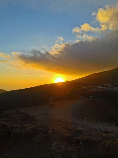 Catania: Mount Etna Sunset Trekking with Wine Tasting - Zafferana Etnea and the 1792 lava flow