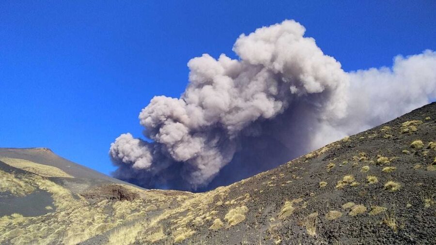 Catania: Mount Etna Volcano and Alcantara Park Tour - Why pair Mount Etna with Alcantara?