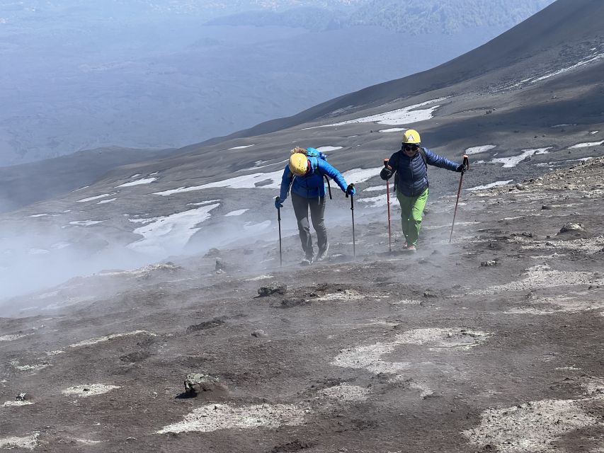 Catania: Summit Craters from North Etna with 4x4 vehicles - Starting at Piano Provenzana at 8:00am